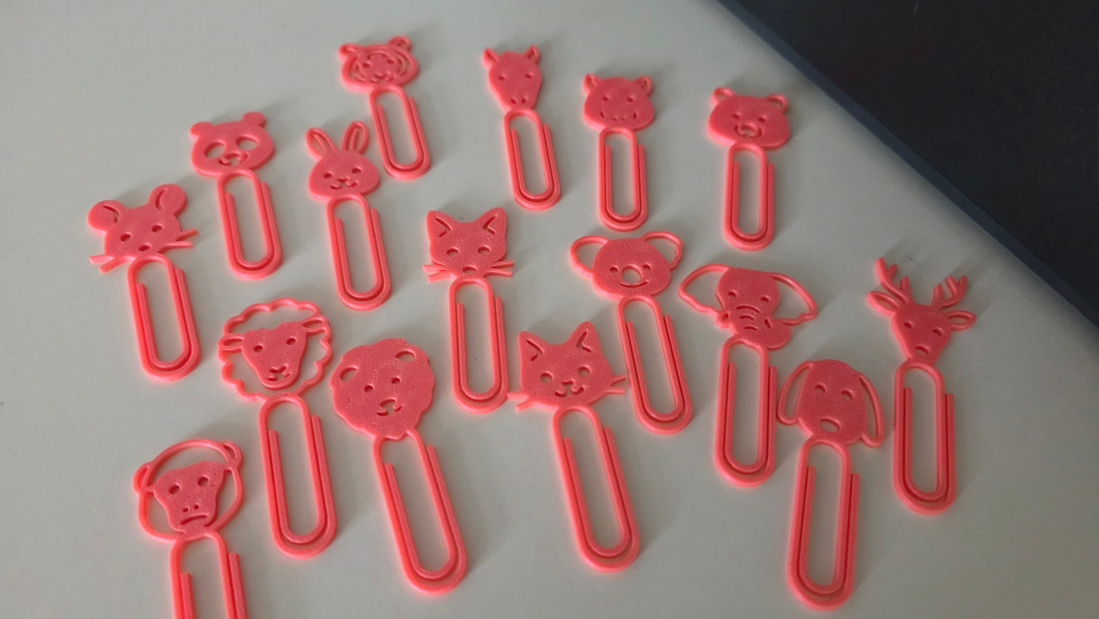 Clips de papel animais — uso na mesa